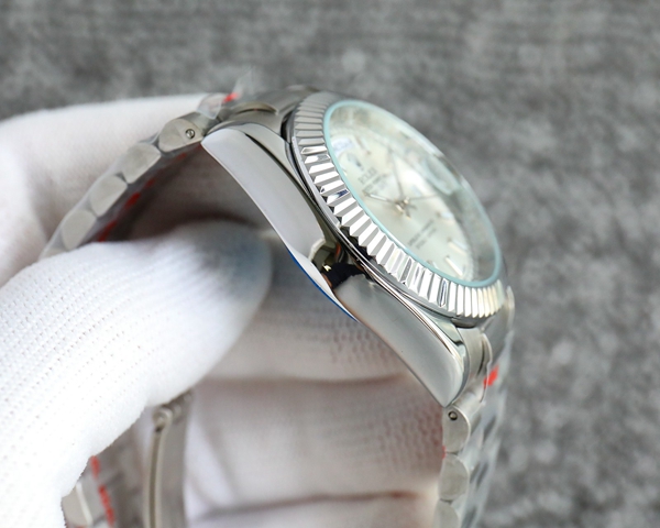 コピーロレックス背面デザイン